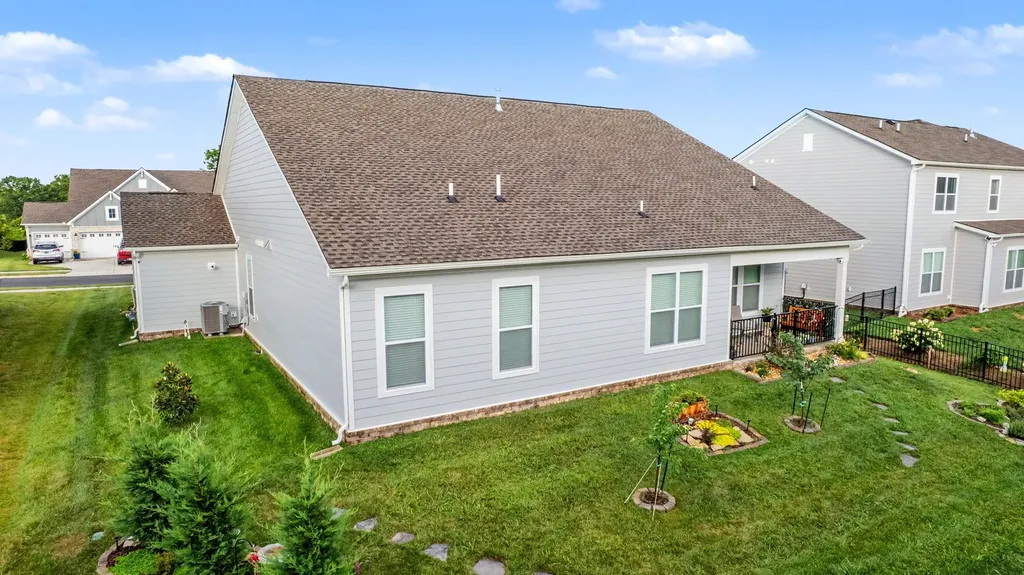2669 Augusta Trace Drive Columbia TN 38401