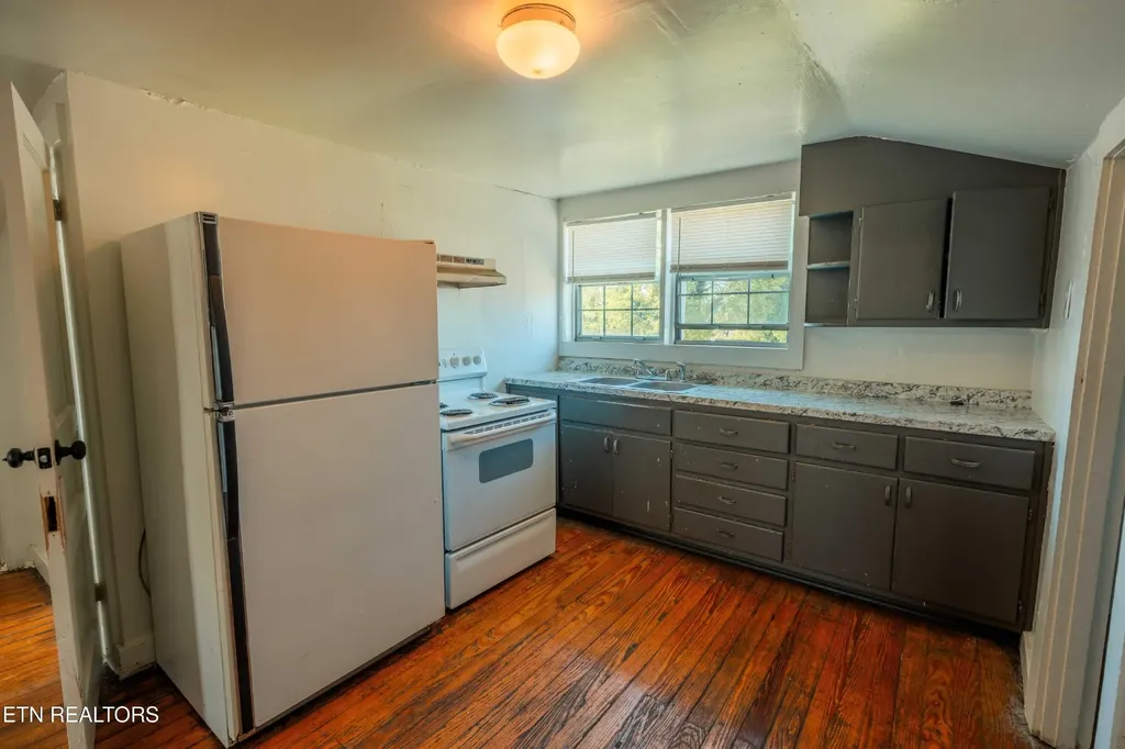 2430 Parkview Avenue Knoxville TN 37917
