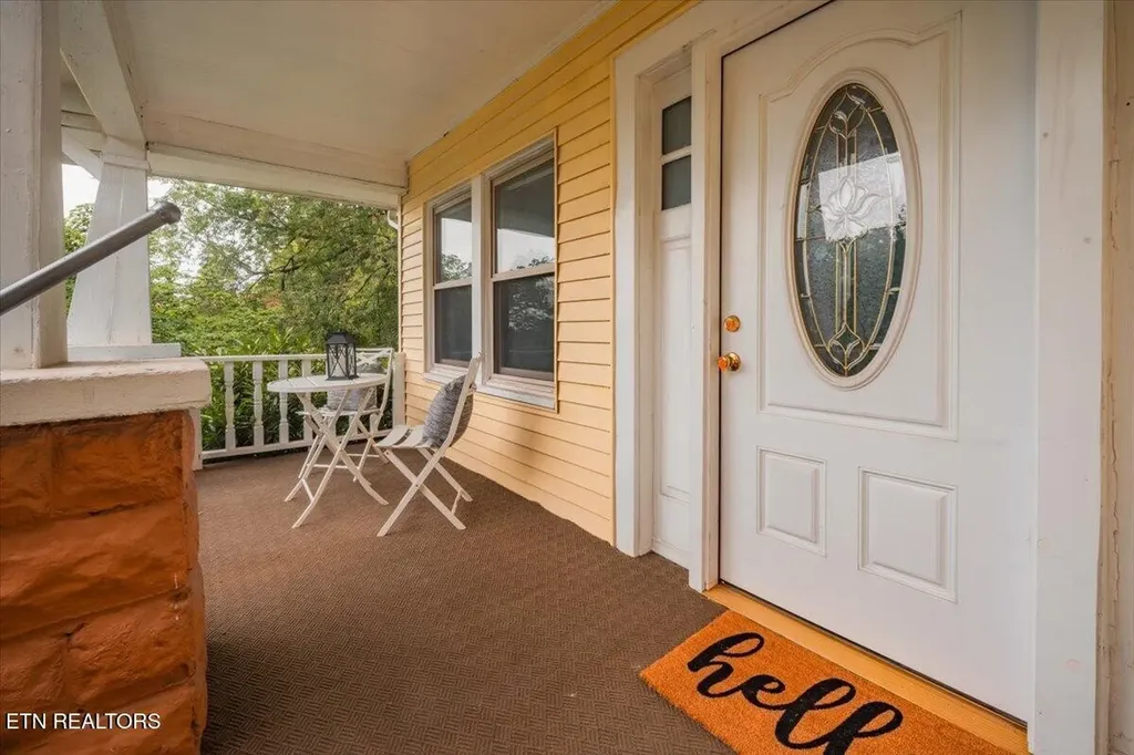 1211 Moses Avenue Knoxville TN 37921
