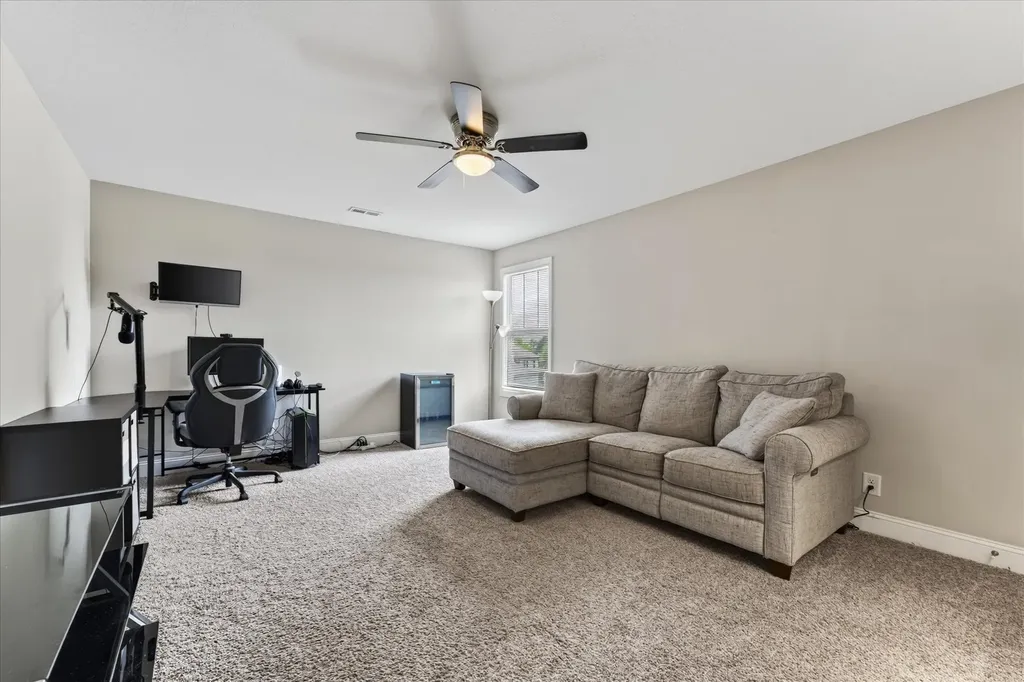 488 Kinslow Court Clarksville TN 37040