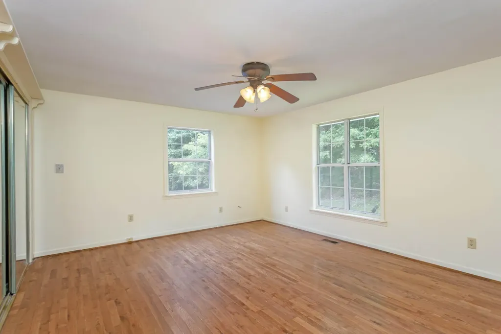 165 Paglen Ridge Drive Pikeville TN 37367