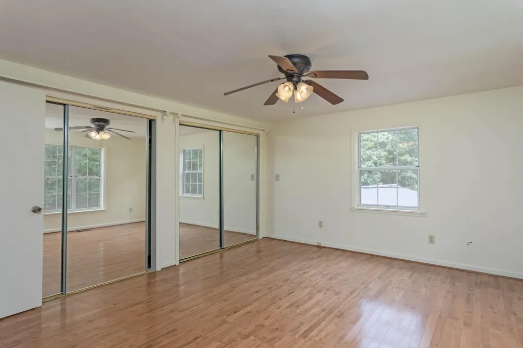 165 Paglen Ridge Drive Pikeville TN 37367