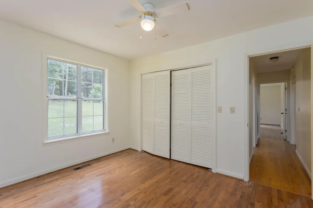 165 Paglen Ridge Drive Pikeville TN 37367