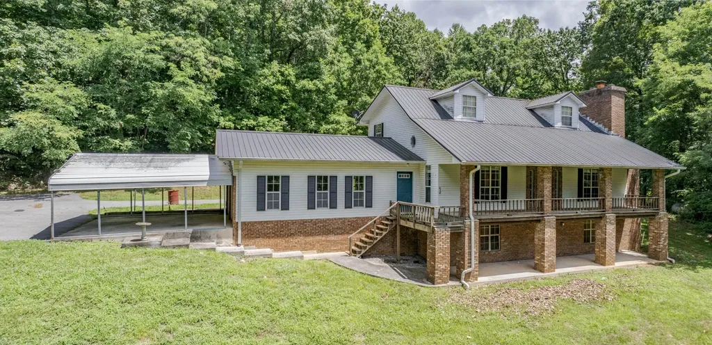 165 Paglen Ridge Drive Pikeville TN 37367