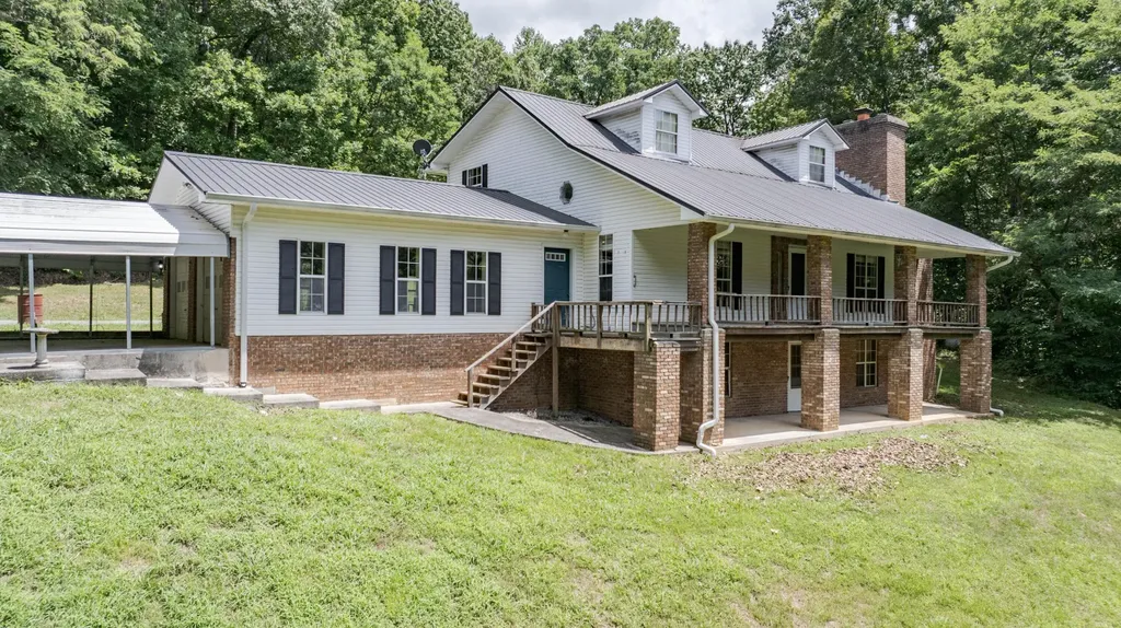 165 Paglen Ridge Drive Pikeville TN 37367