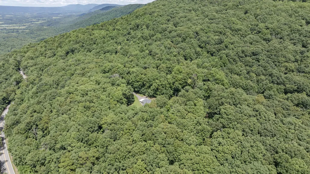 165 Paglen Ridge Drive Pikeville TN 37367