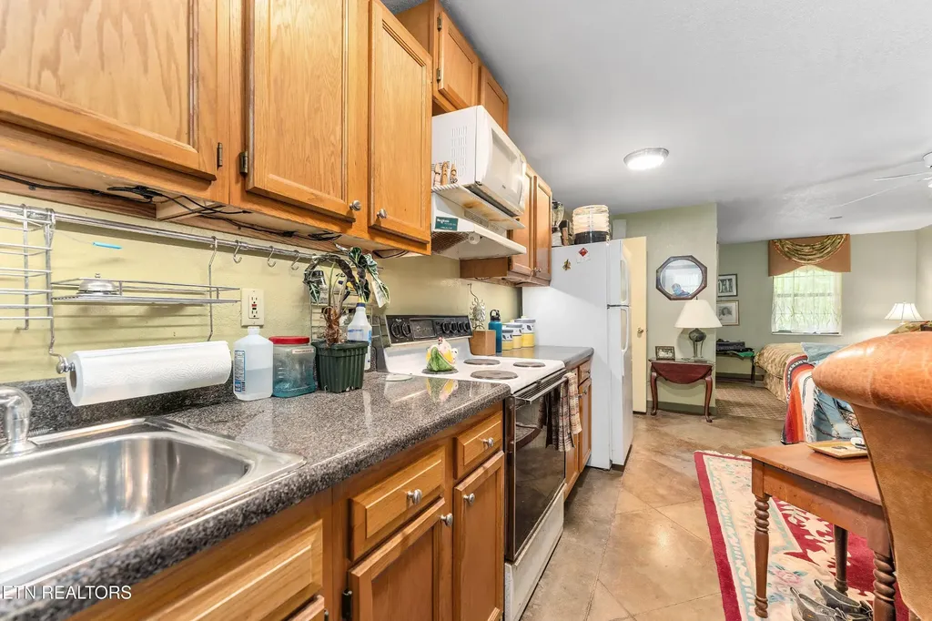 2851 Kingston Highway Kingston TN 37763