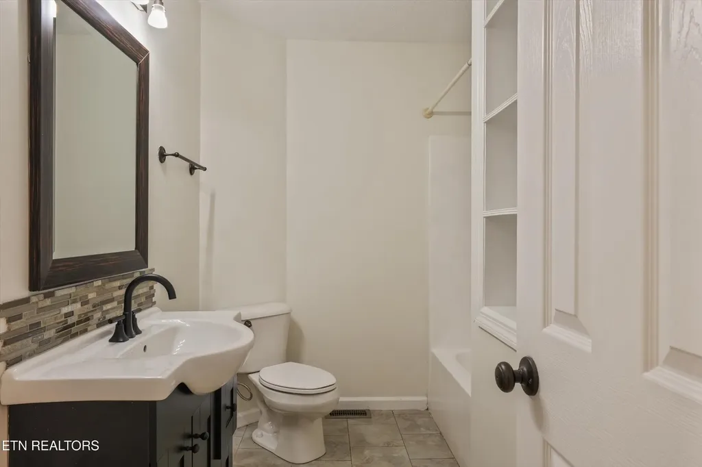 4444 Saint Lucia Lane Knoxville TN 37921