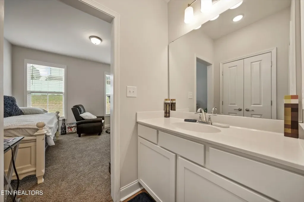 8121 Chapel Hill Lane Knoxville TN 37938