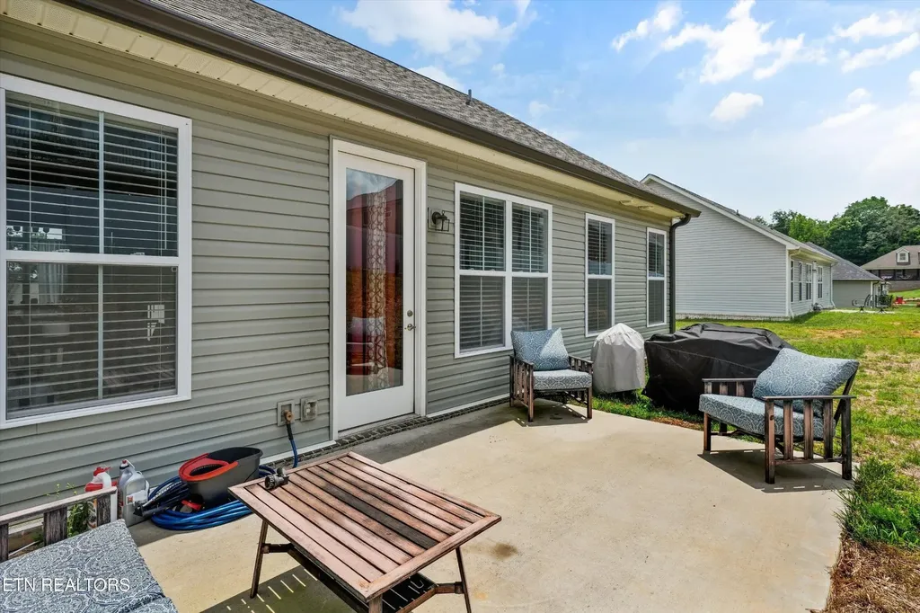 8121 Chapel Hill Lane Knoxville TN 37938