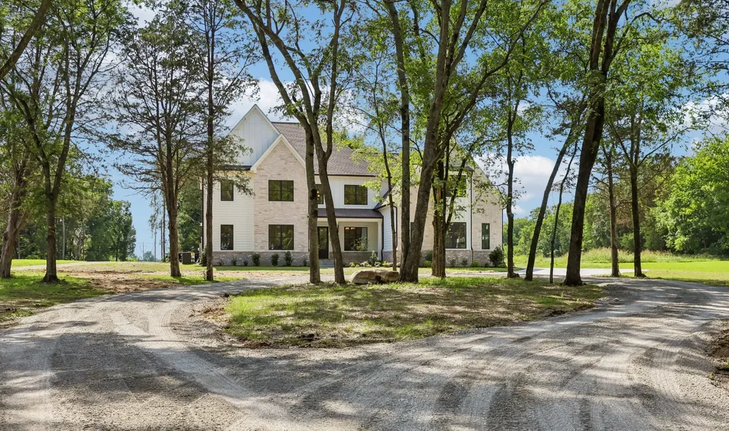 3390 Mealer Road Chapel Hill TN 37034