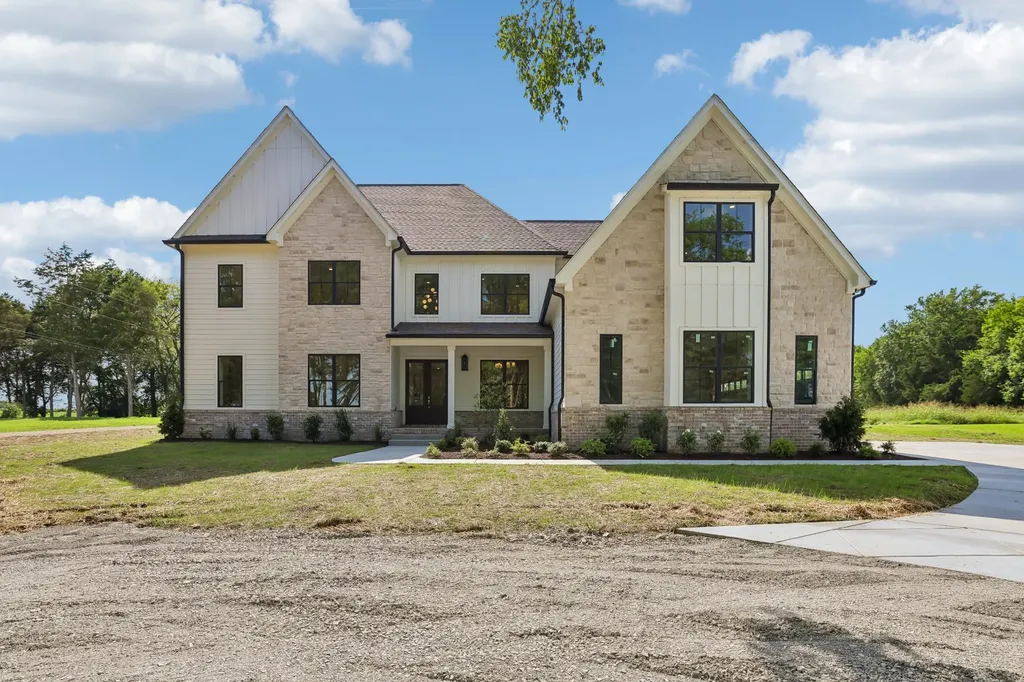 3390 Mealer Road Chapel Hill TN 37034