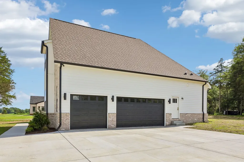 3390 Mealer Road Chapel Hill TN 37034