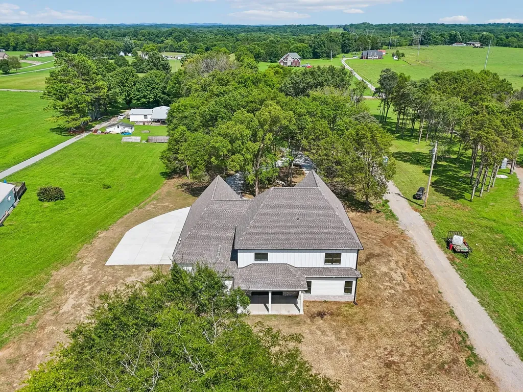 3390 Mealer Road Chapel Hill TN 37034