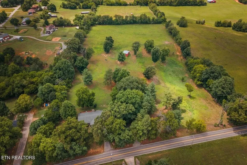 429 Old Glory Road Maryville TN 37801