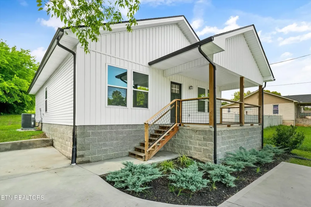 3615 Lyle Avenue Knoxville TN 37919