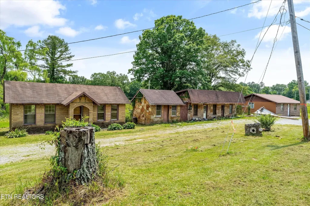 9476 Morgan County Highway Sunbright TN 37872
