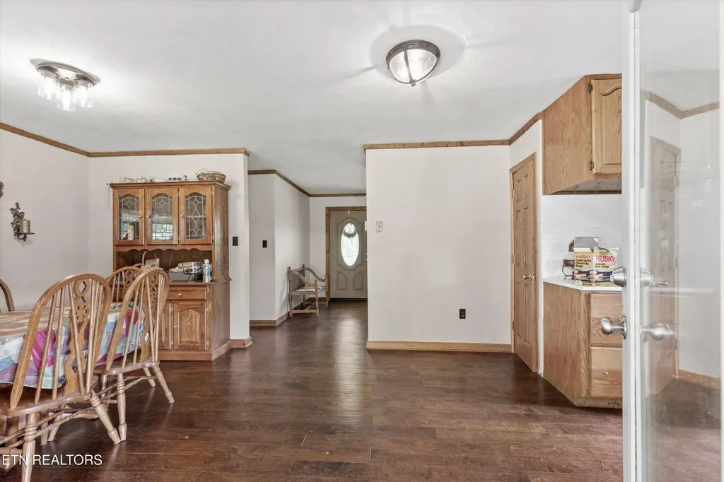 94380 Morgan County Highway Sunbright TN 37872