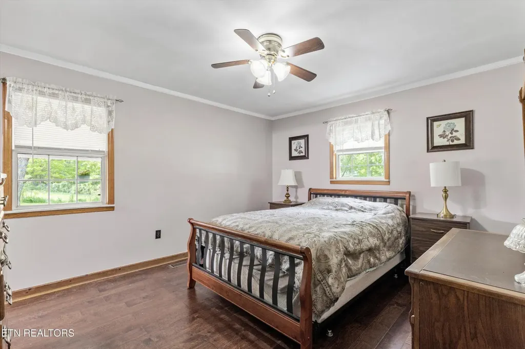 94380 Morgan County Highway Sunbright TN 37872
