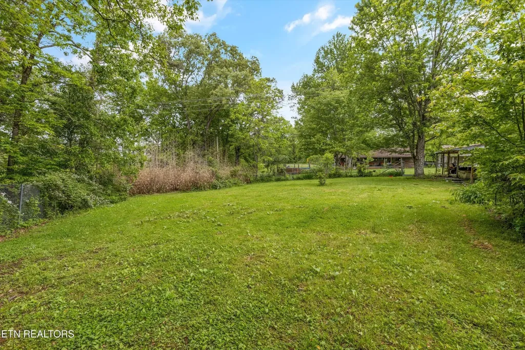 94380 Morgan County Highway Sunbright TN 37872