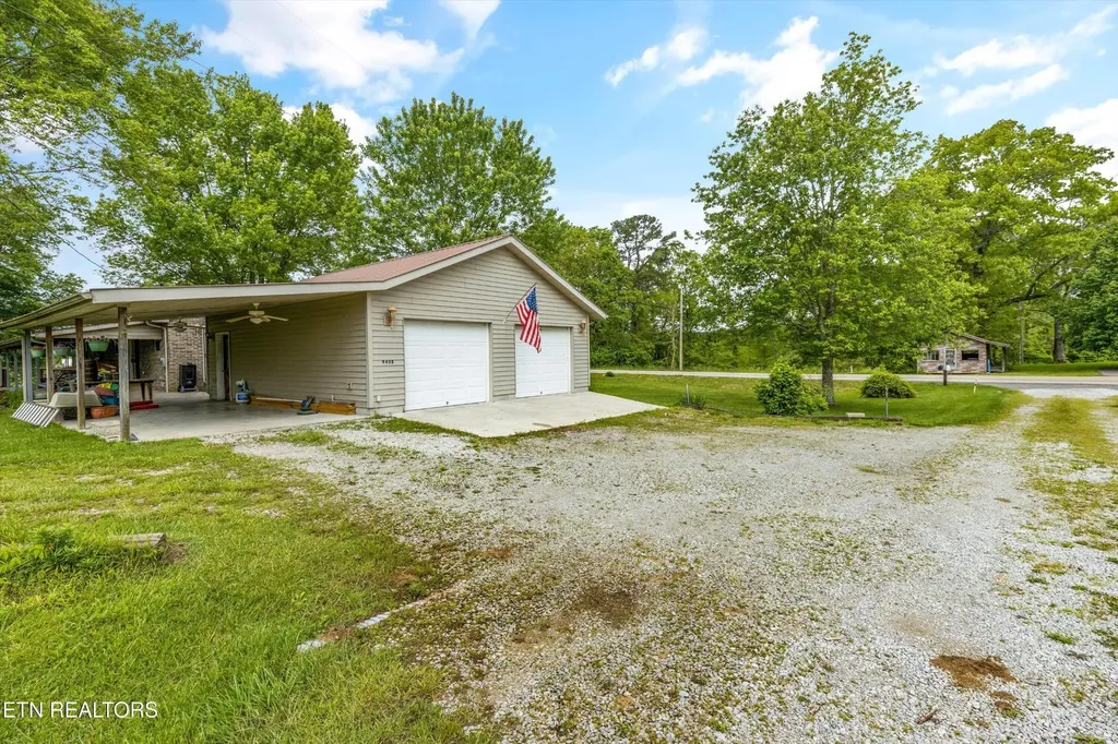 94380 Morgan County Highway Sunbright TN 37872