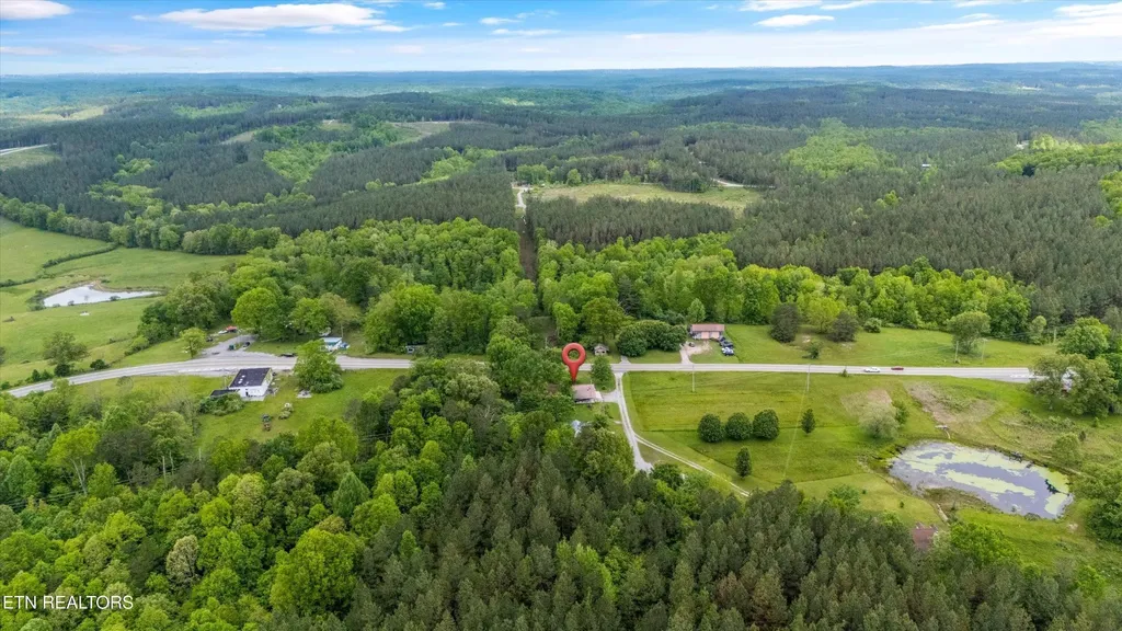 94380 Morgan County Highway Sunbright TN 37872
