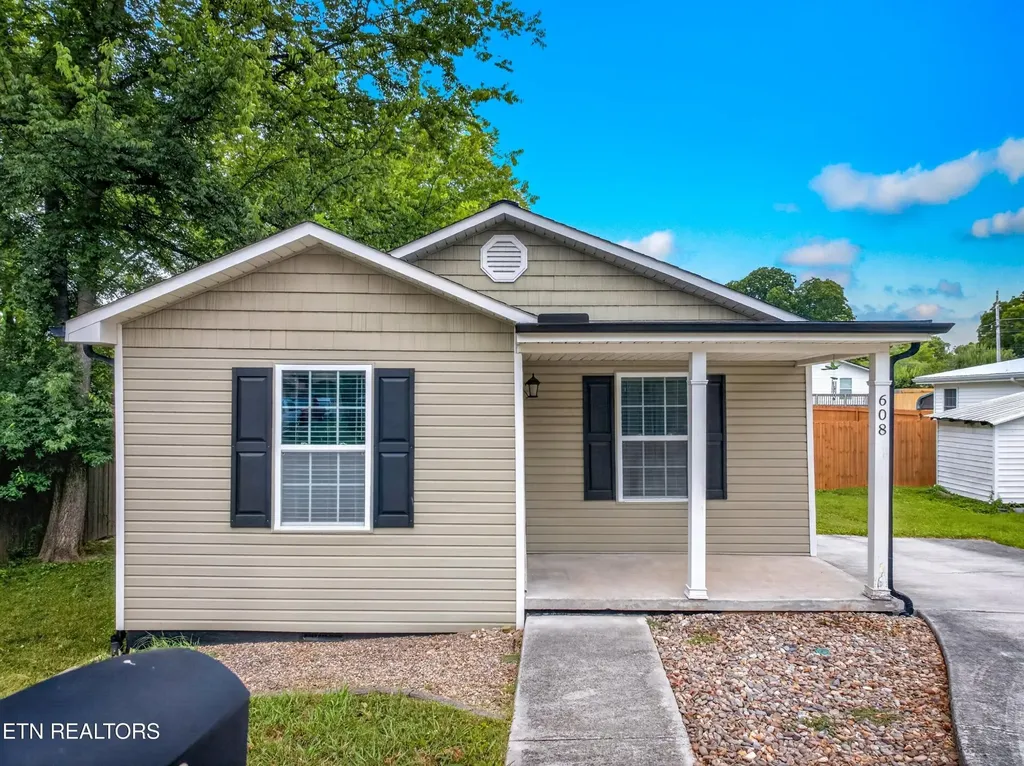 608 Middle Street Maryville TN 37804