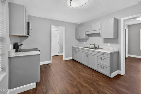 608 Middle Street Maryville TN 37804