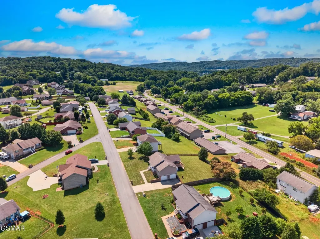 620 Hills Gate Circle Seymour TN 37865