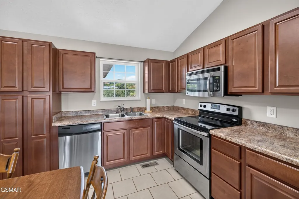 620 Hills Gate Circle Seymour TN 37865