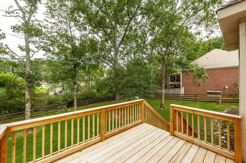 2010 Woods Run Mount Juliet TN 37122