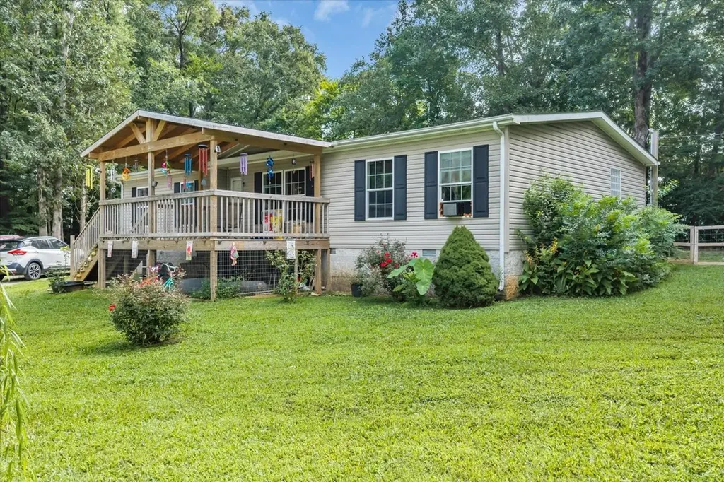 1363 Laws Road Mcminnville TN 37110