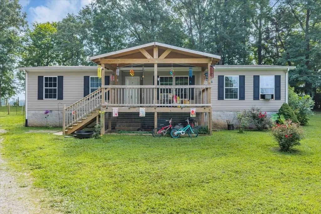 1363 Laws Road Mcminnville TN 37110