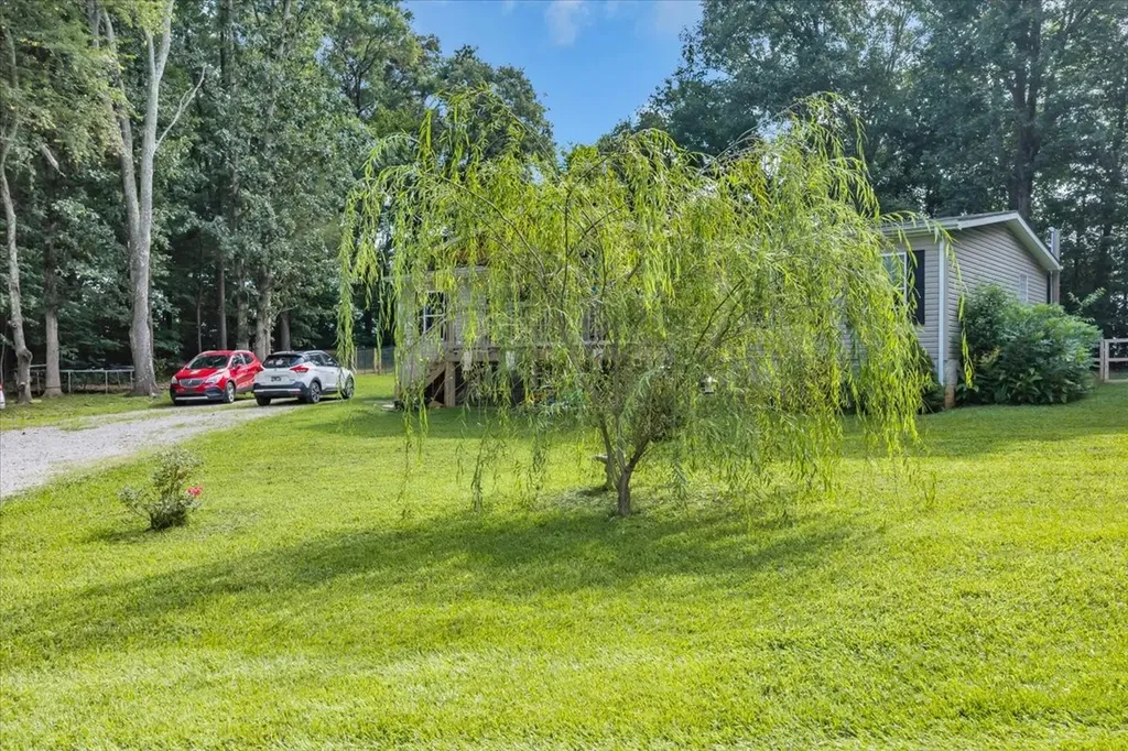 1363 Laws Road Mcminnville TN 37110