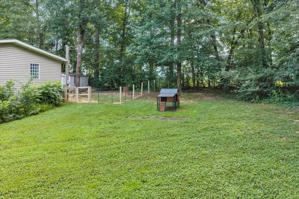 1363 Laws Road Mcminnville TN 37110