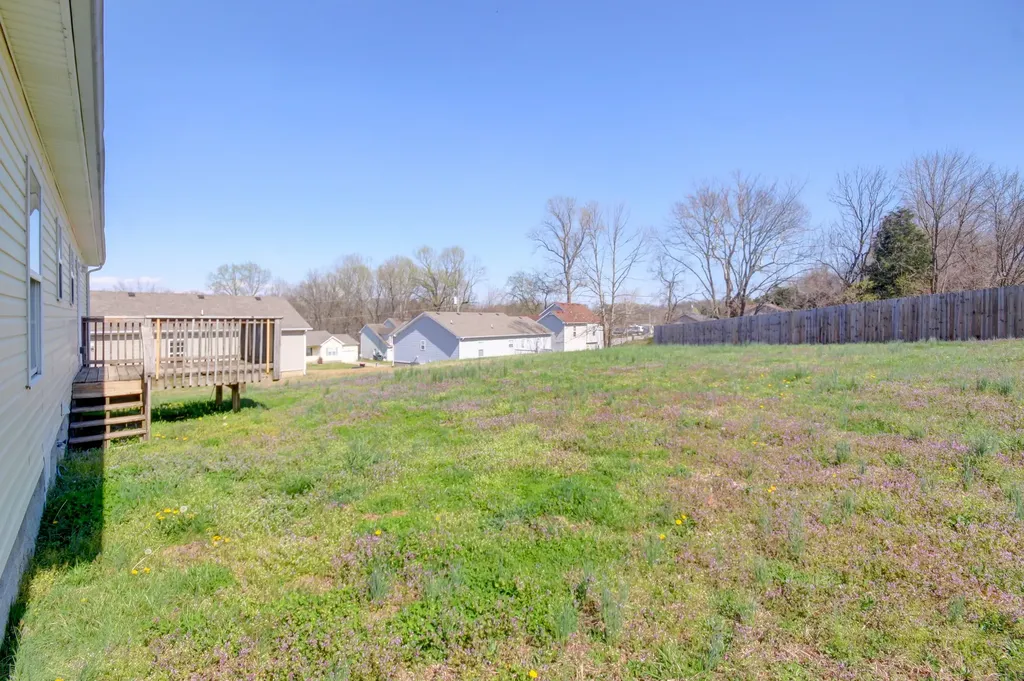 1489 Mcclardy Road Clarksville TN 37042