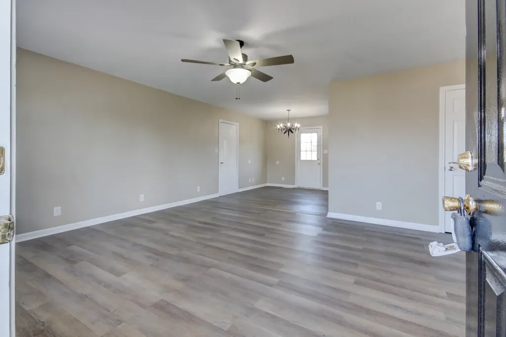 1489 Mcclardy Road Clarksville TN 37042