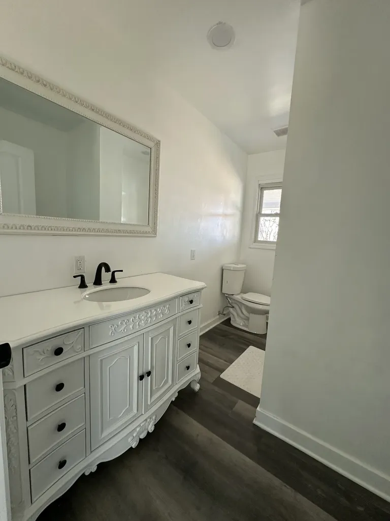 11914 Jim Cummings Highway Bradyville TN 37026