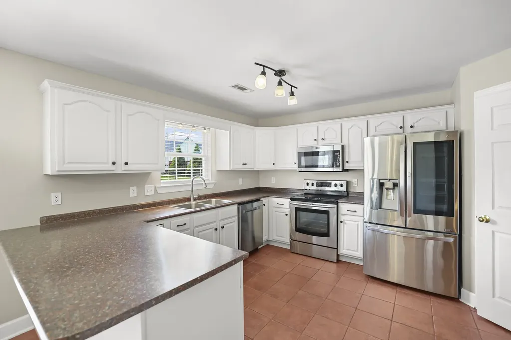 5241 Ticonderoga Avenue Murfreesboro TN 37129