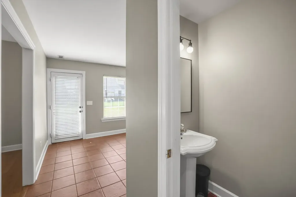 5241 Ticonderoga Avenue Murfreesboro TN 37129