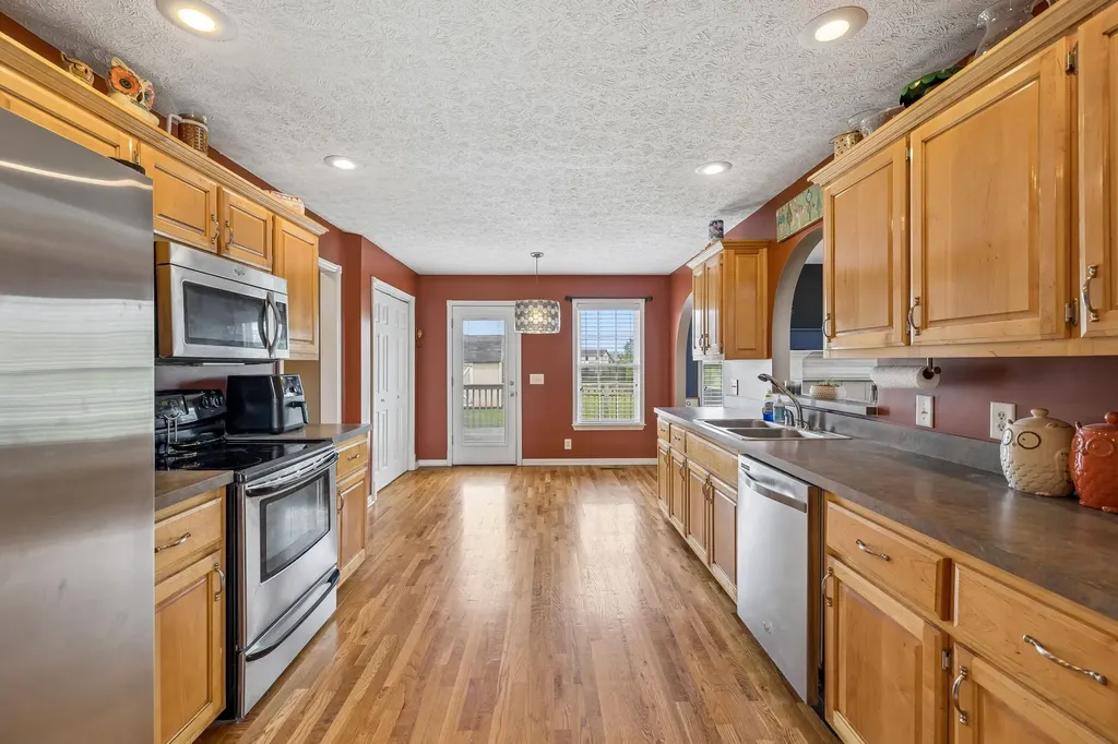 104 Mesa Drive Portland TN 37148