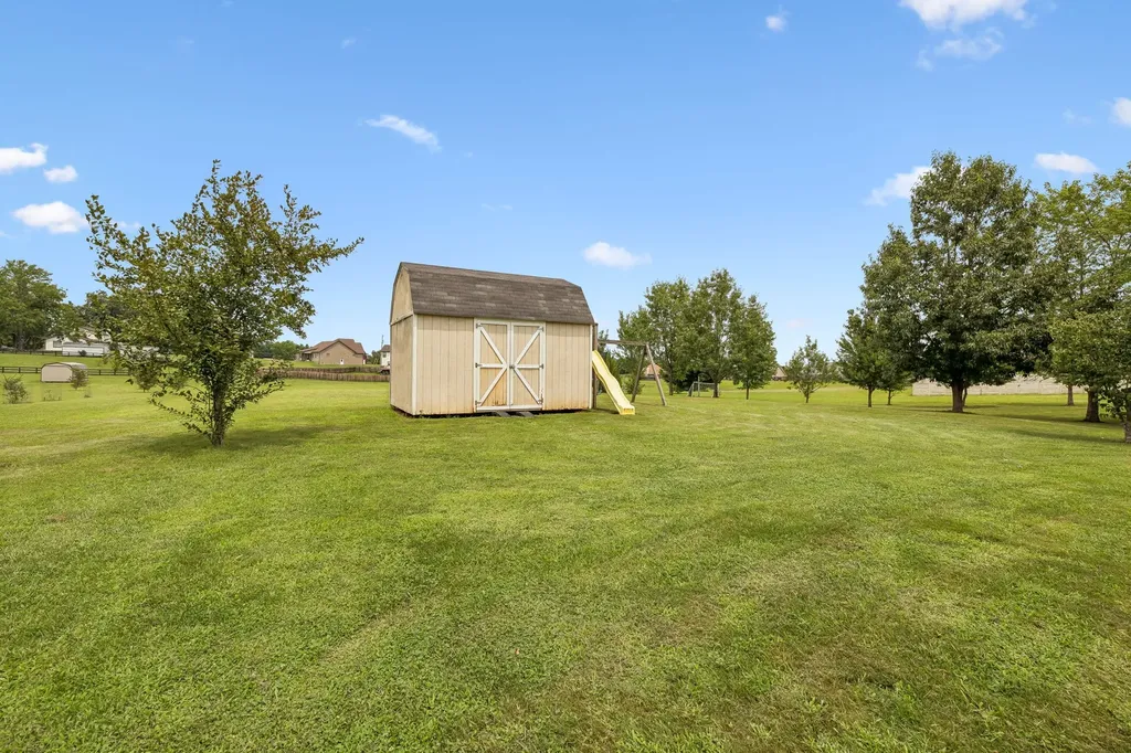 104 Mesa Drive Portland TN 37148