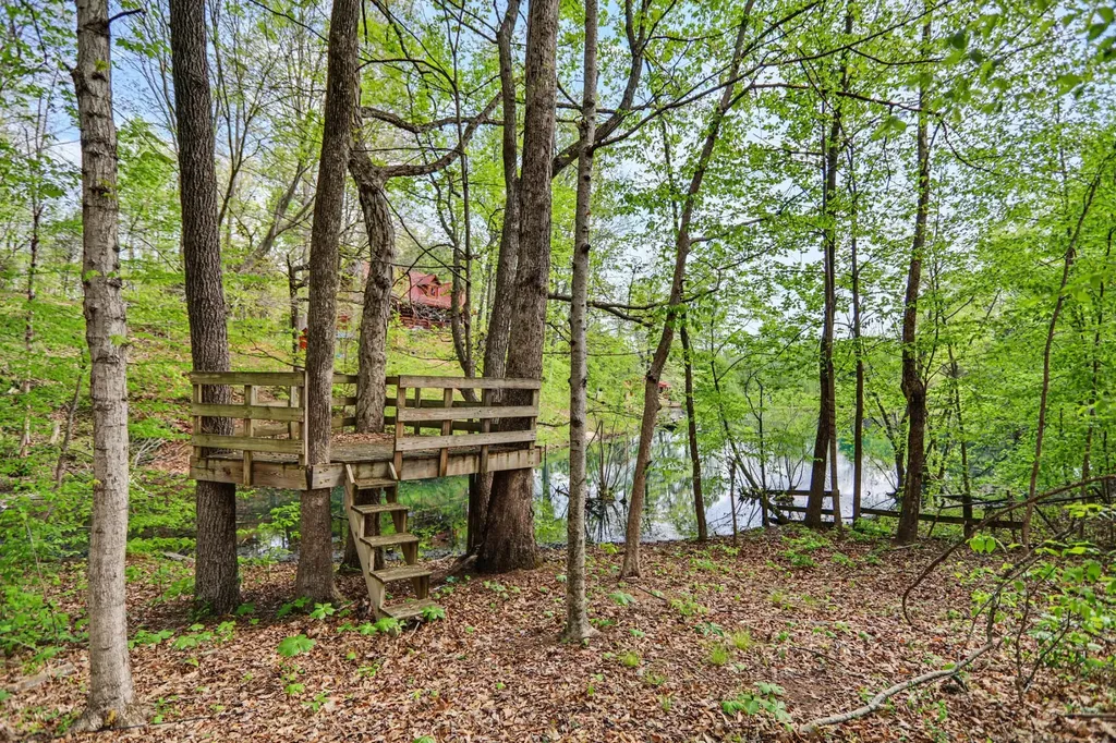 418 Portland Road White House TN 37188