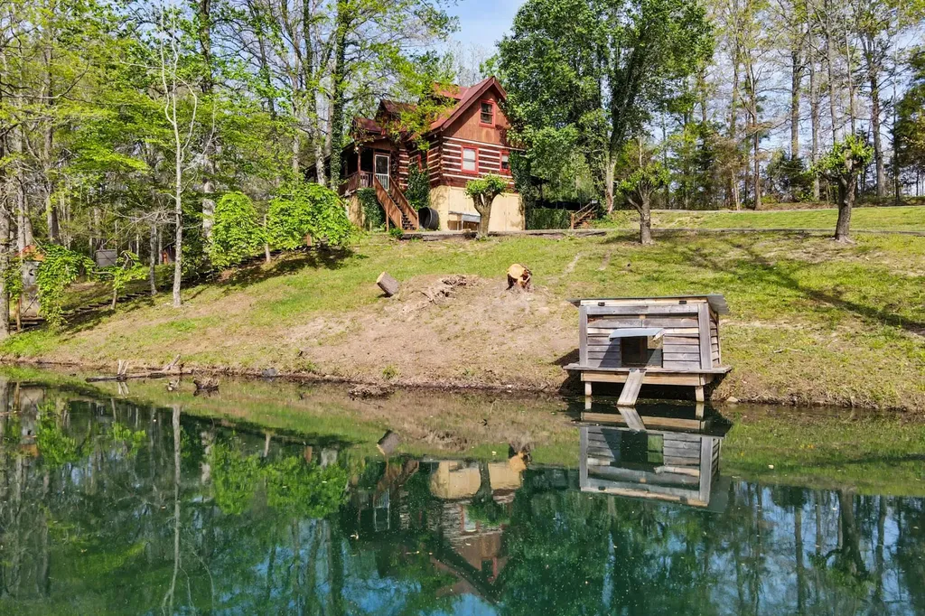 418 Portland Road White House TN 37188