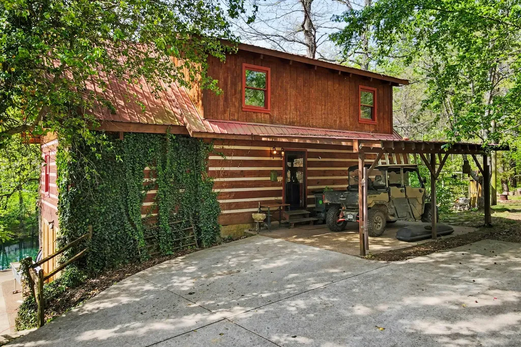 418 Portland Road White House TN 37188