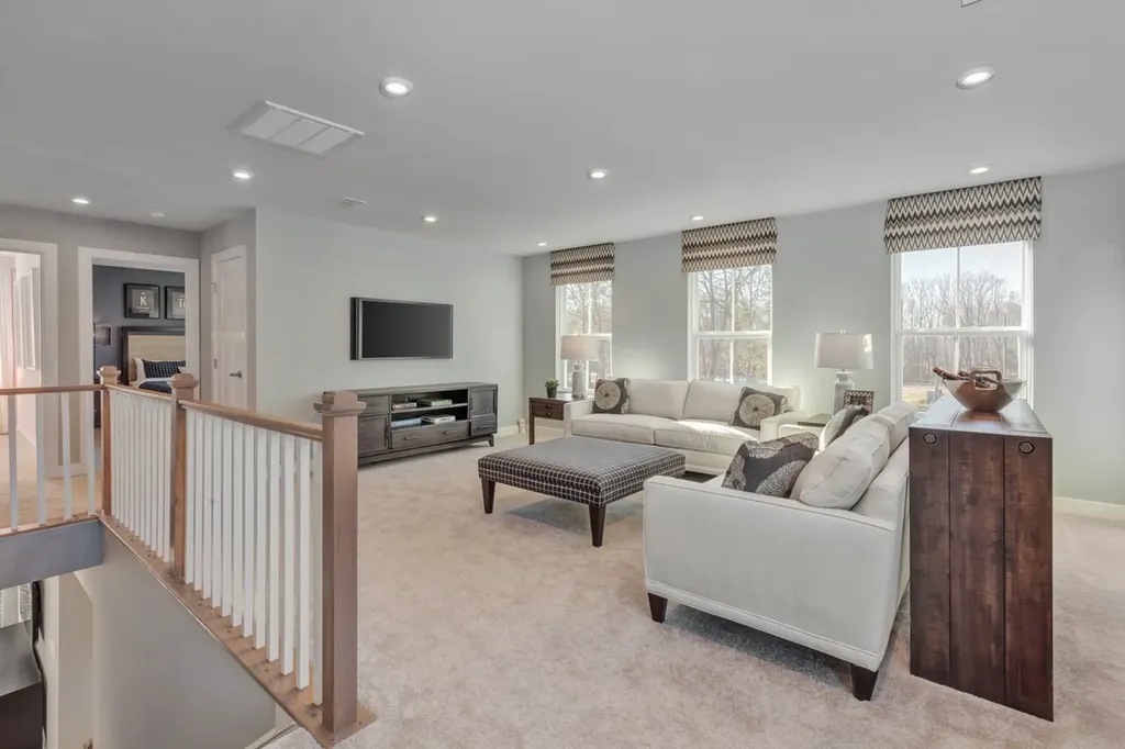 2718 Brumby Loop White House TN 37188