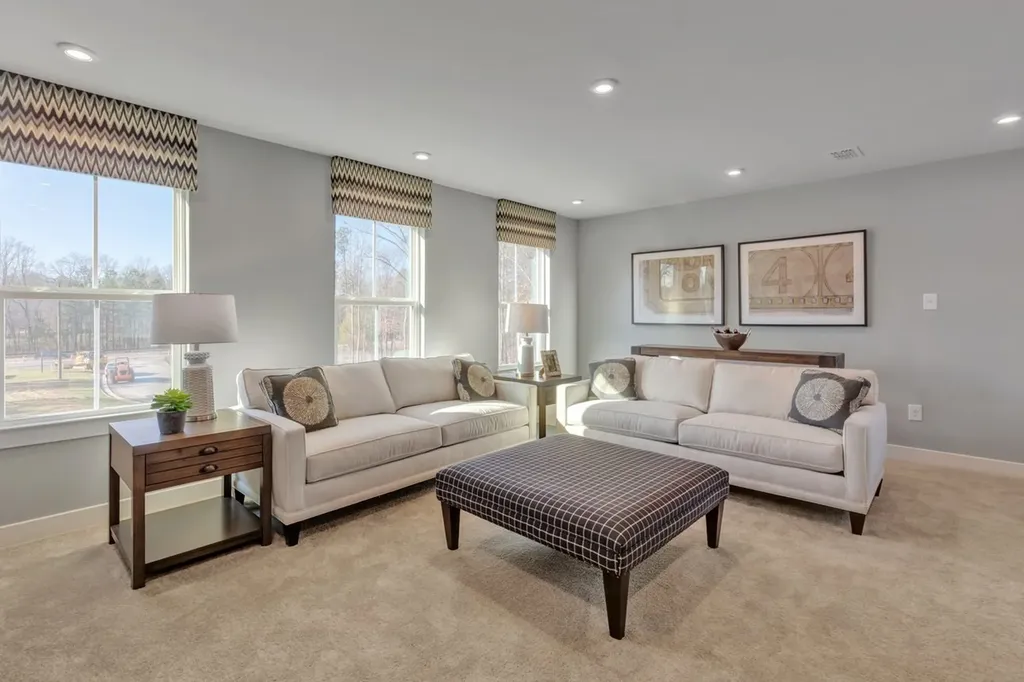 2718 Brumby Loop White House TN 37188