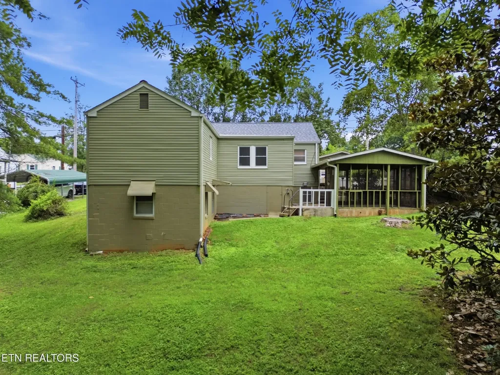 121 Salem Road Oak Ridge TN 37830