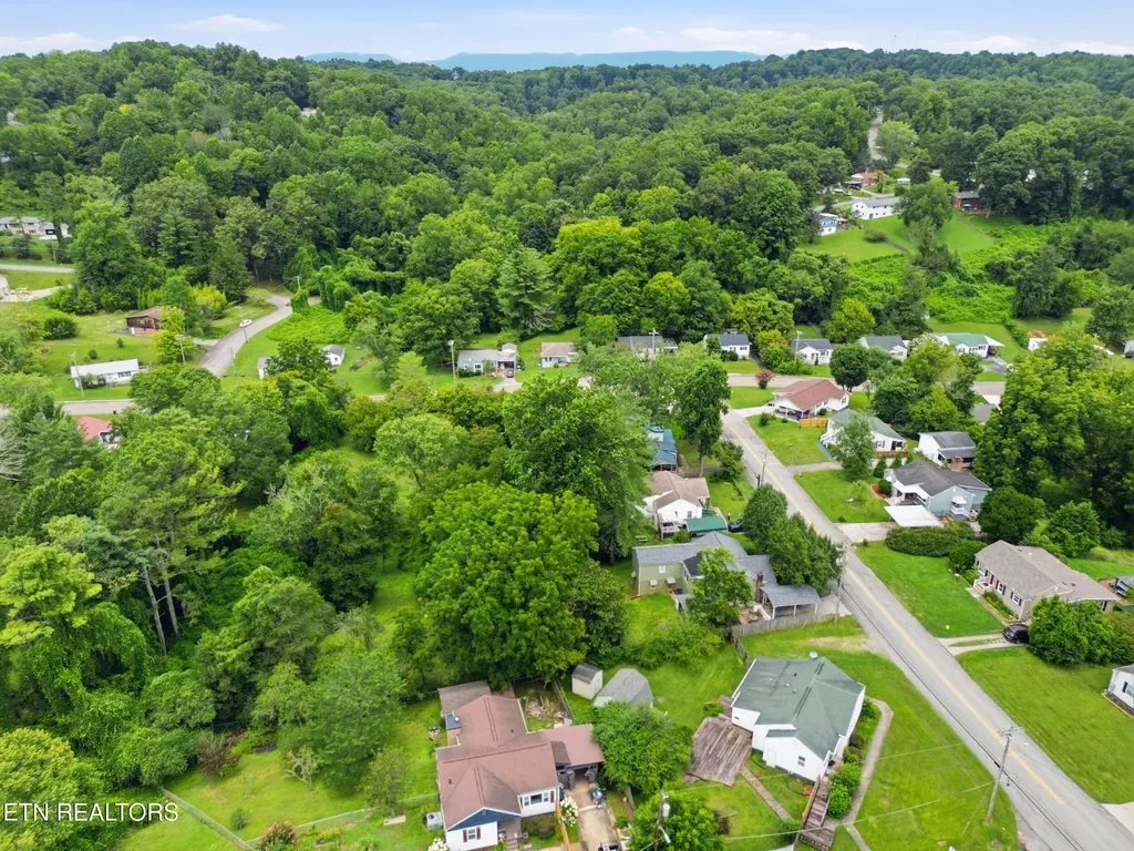 121 Salem Road Oak Ridge TN 37830