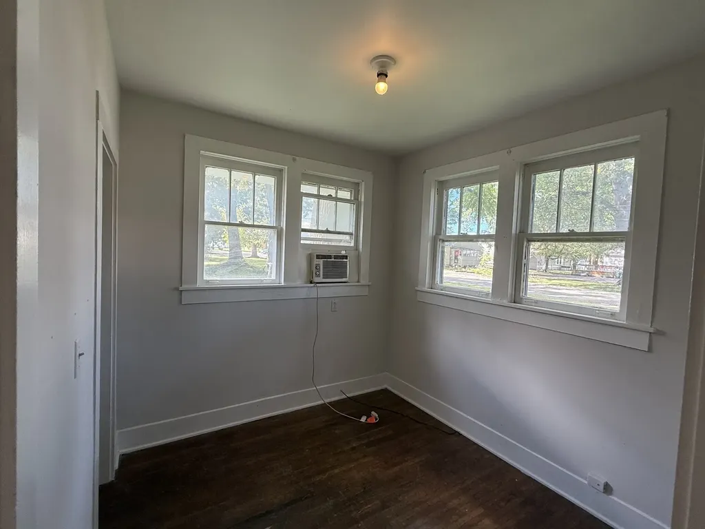 207 E Lauderdale Street Tullahoma TN 37388
